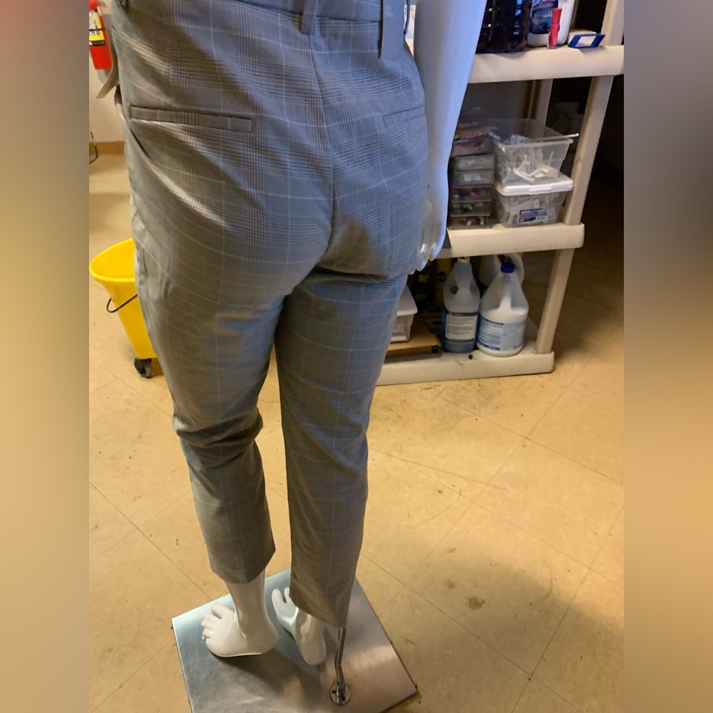 H&M DRESS PANTS - Picture 2 of 3